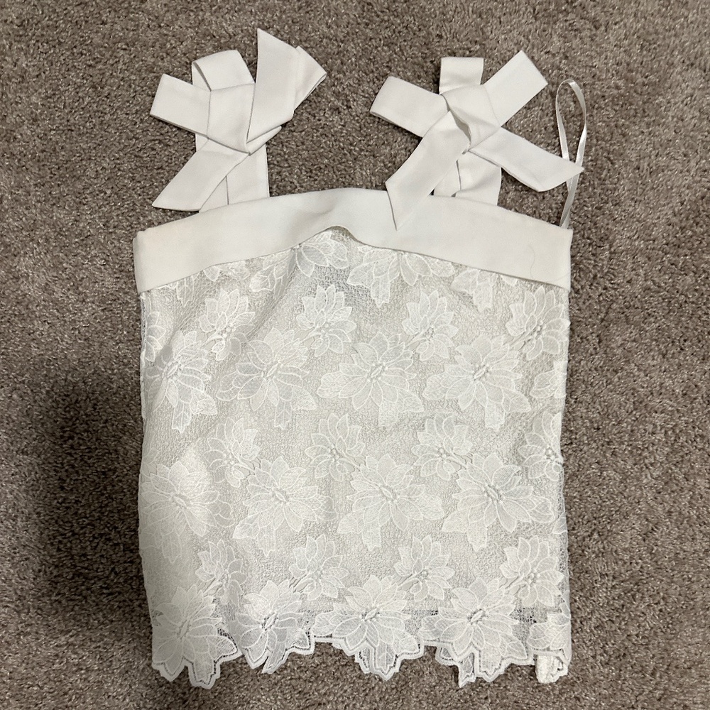 Banana Republic white top